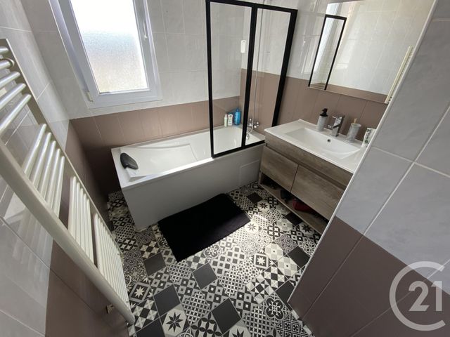 maison à vendre - 3 pièces - 70.0 m2 - CHALLANS - 85 - PAYS-DE-LOIRE - Century 21 Lac Et Marais maison à vendre - 3 pièces - 70.0 m2 - CHALLANS - 85 - PAYS-DE-LOIRE - Century 21 Lac Et Marais