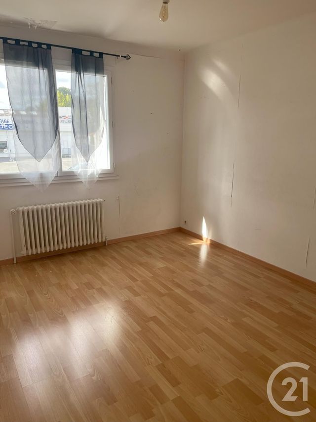 Afficher la photo en grand maison à vendre - 7 pièces - 120.5 m2 - CHALLANS - 85 - PAYS-DE-LOIRE - Century 21 Lac Et Marais