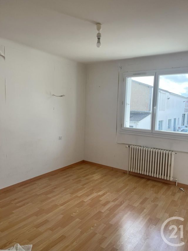 Afficher la photo en grand maison à vendre - 7 pièces - 120.5 m2 - CHALLANS - 85 - PAYS-DE-LOIRE - Century 21 Lac Et Marais