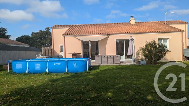 maison à vendre - 5 pièces - 119.95 m2 - ST PHILBERT DE GRAND LIEU - 44 - PAYS-DE-LOIRE - Century 21 Lac Et Marais