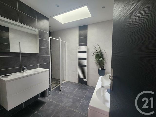 maison à louer - 3 pièces - 92.0 m2 - MACHECOUL ST MEME - 44 - PAYS-DE-LOIRE - Century 21 Lac Et Marais