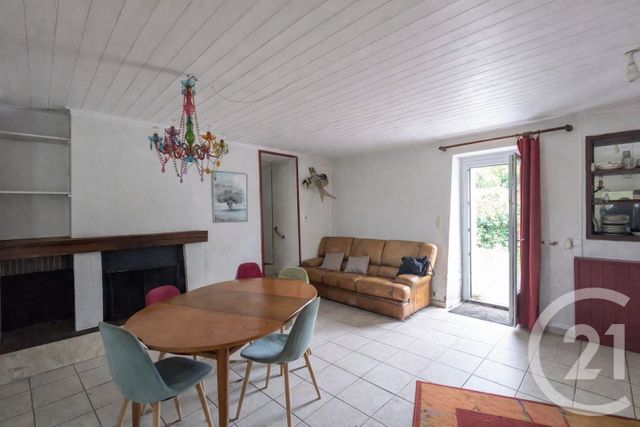 maison à vendre - 6 pièces - 155.24 m2 - ST PHILBERT DE GRAND LIEU - 44 - PAYS-DE-LOIRE - Century 21 Lac Et Marais