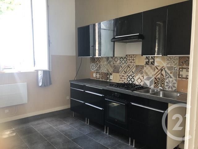 Appartement F4 à vendre - 4 pièces - 77.0 m2 - MACHECOUL ST MEME - 44 - PAYS-DE-LOIRE - Century 21 Lac Et Marais