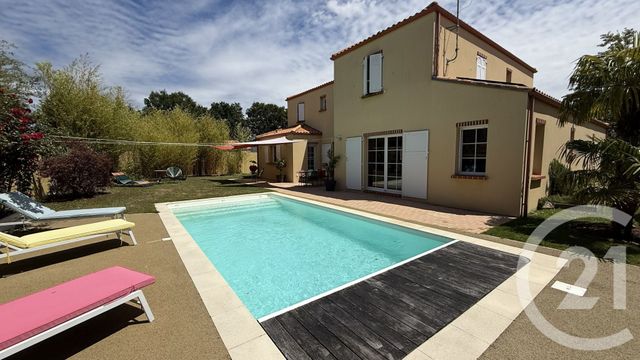maison à vendre - 8 pièces - 198.53 m2 - ST PHILBERT DE GRAND LIEU - 44 - PAYS-DE-LOIRE - Century 21 Lac Et Marais