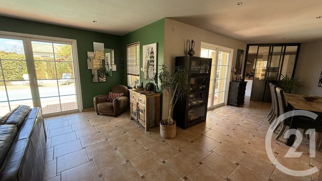 maison à vendre - 8 pièces - 198.53 m2 - ST PHILBERT DE GRAND LIEU - 44 - PAYS-DE-LOIRE - Century 21 Lac Et Marais