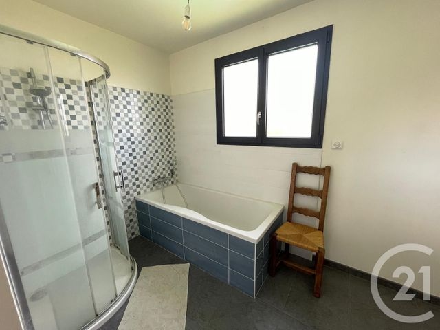 maison à louer - 6 pièces - 140.0 m2 - MACHECOUL ST MEME - 44 - PAYS-DE-LOIRE - Century 21 Lac Et Marais