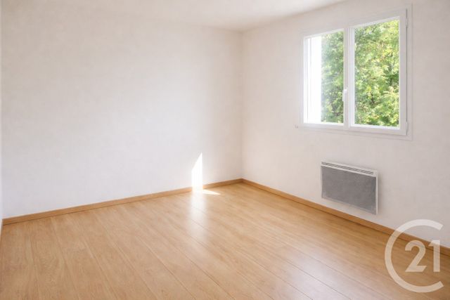 maison à louer - 4 pièces - 87.0 m2 - MACHECOUL ST MEME - 44 - PAYS-DE-LOIRE - Century 21 Lac Et Marais