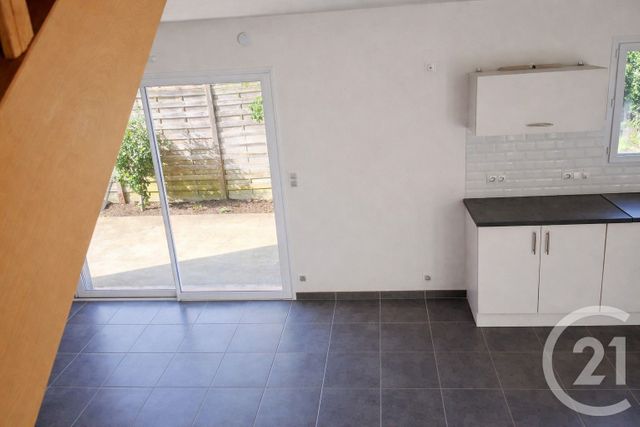 maison à louer - 4 pièces - 87.0 m2 - MACHECOUL ST MEME - 44 - PAYS-DE-LOIRE - Century 21 Lac Et Marais