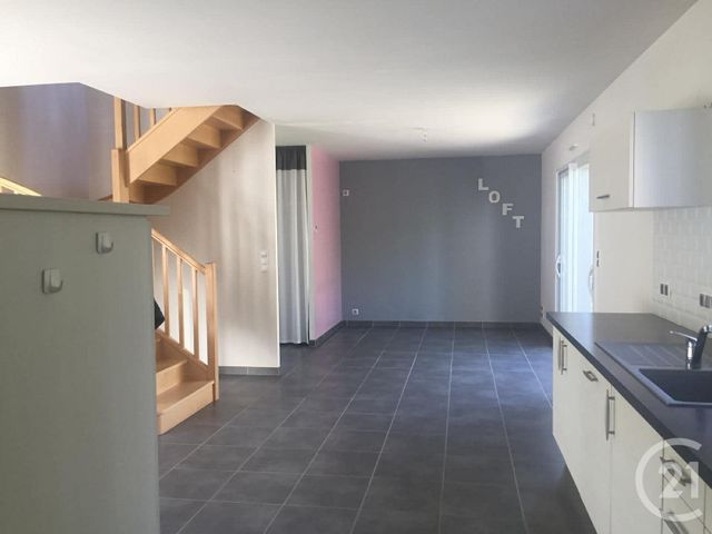 maison à louer - 4 pièces - 87.0 m2 - MACHECOUL ST MEME - 44 - PAYS-DE-LOIRE - Century 21 Lac Et Marais