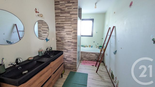 maison à vendre - 6 pièces - 161.82 m2 - CORCOUE SUR LOGNE - 44 - PAYS-DE-LOIRE - Century 21 Lac Et Marais